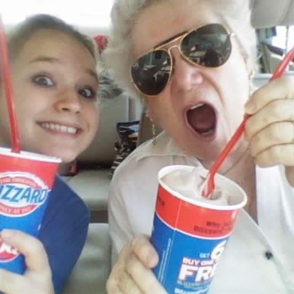 Meet your Posher, Ellie & her Gigi - Picture 2 of 10